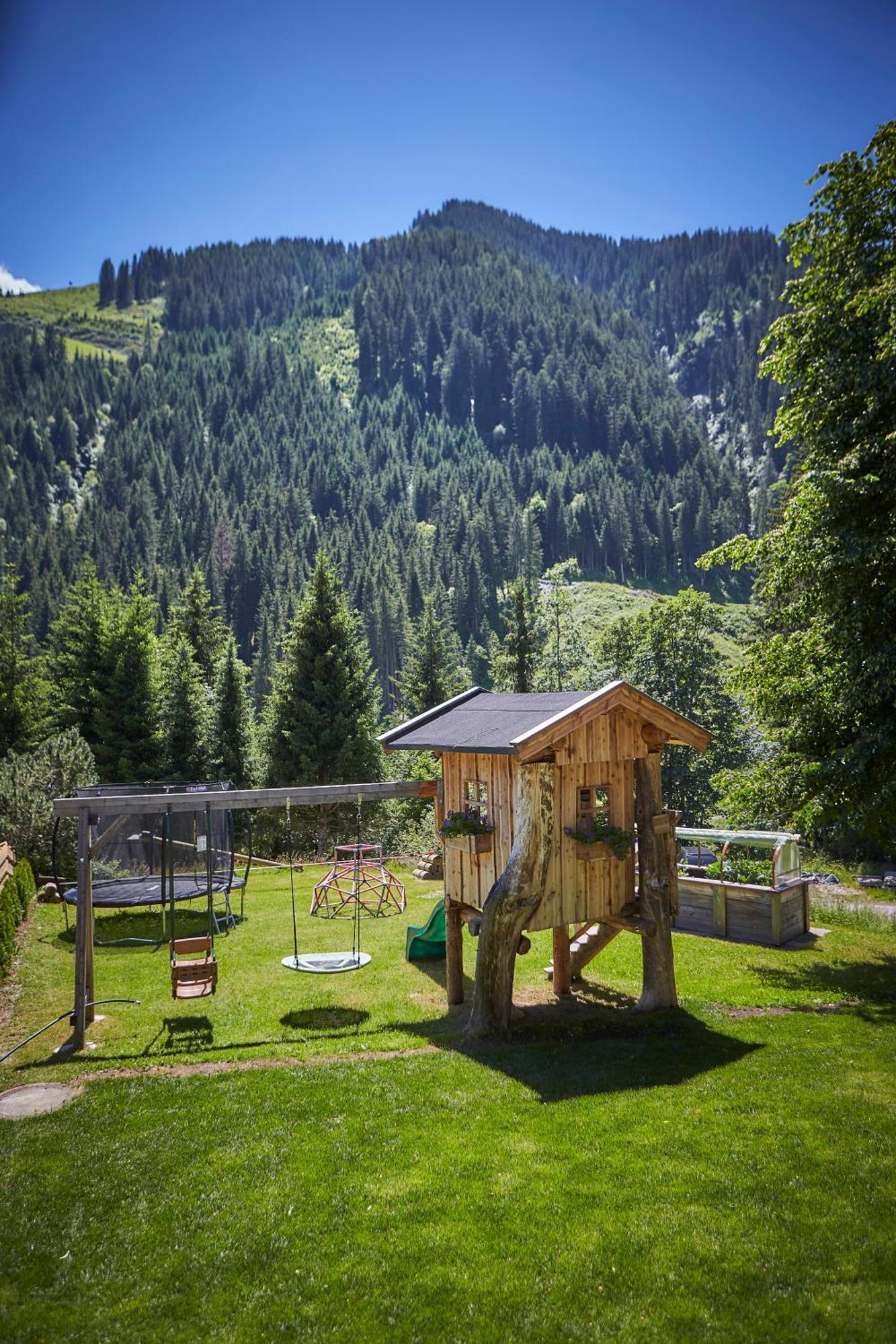 Haus Spieleck Bed & Breakfast Saalbach-Hinterglemm Exterior foto