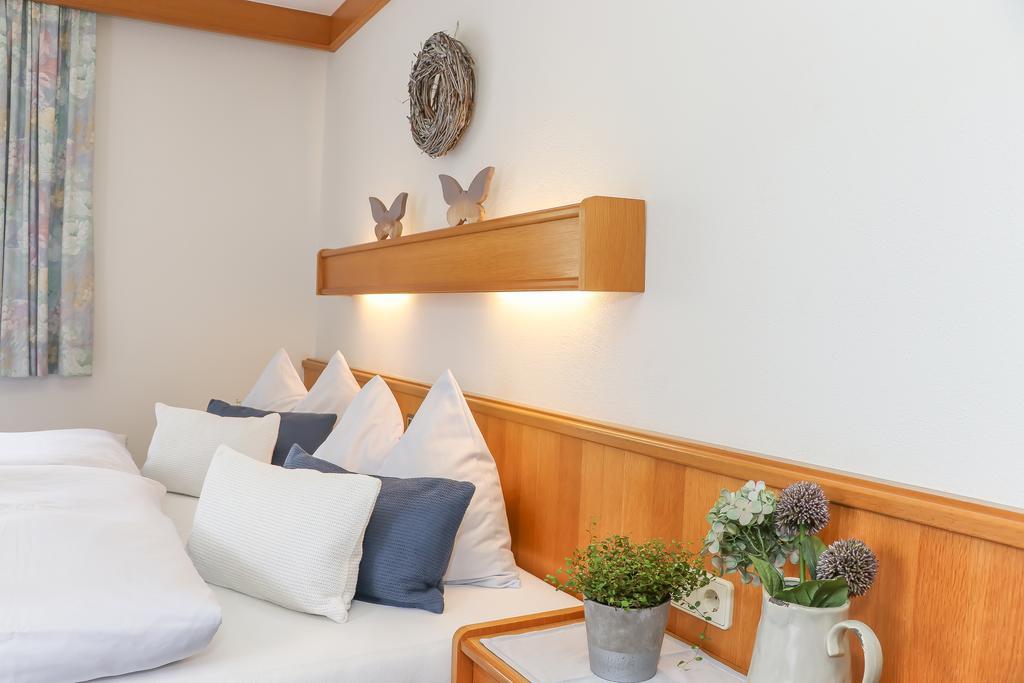 Haus Spieleck Bed & Breakfast Saalbach-Hinterglemm Exterior foto