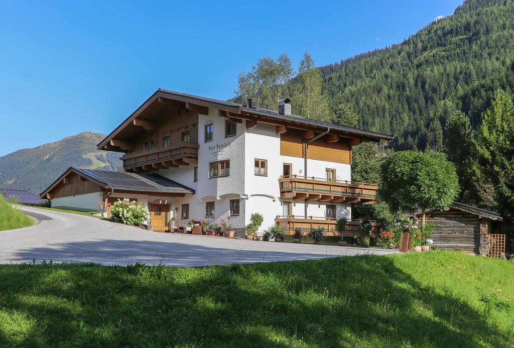 Haus Spieleck Bed & Breakfast Saalbach-Hinterglemm Exterior foto