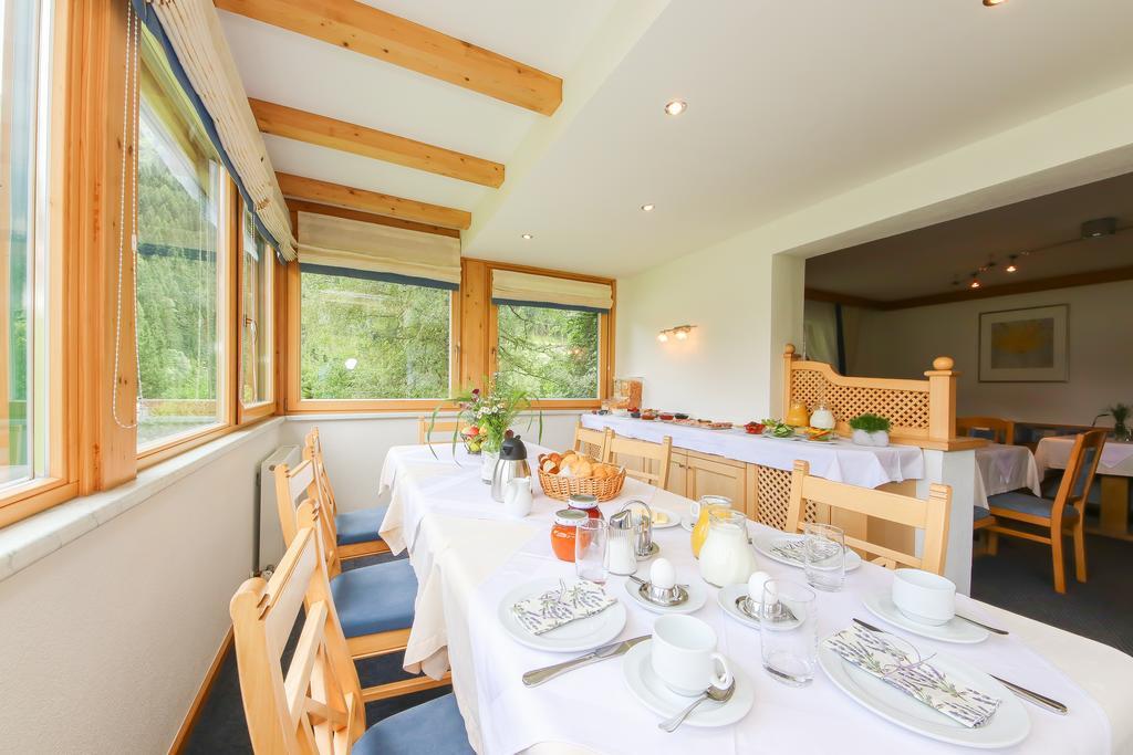 Haus Spieleck Bed & Breakfast Saalbach-Hinterglemm Exterior foto
