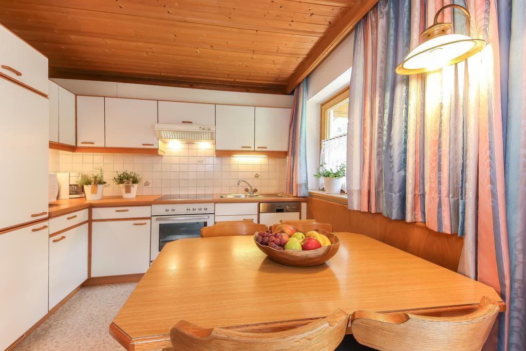 Haus Spieleck Bed & Breakfast Saalbach-Hinterglemm Exterior foto