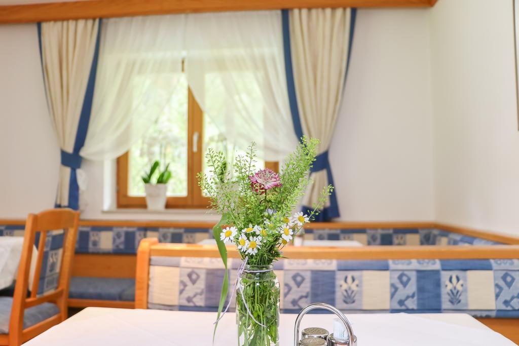 Haus Spieleck Bed & Breakfast Saalbach-Hinterglemm Exterior foto