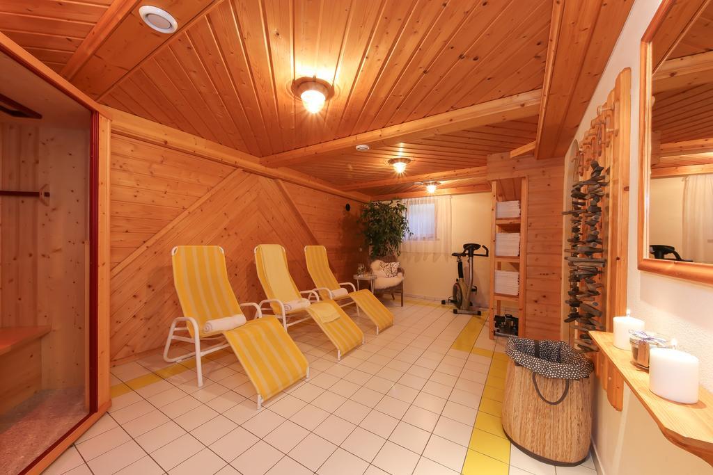 Haus Spieleck Bed & Breakfast Saalbach-Hinterglemm Exterior foto