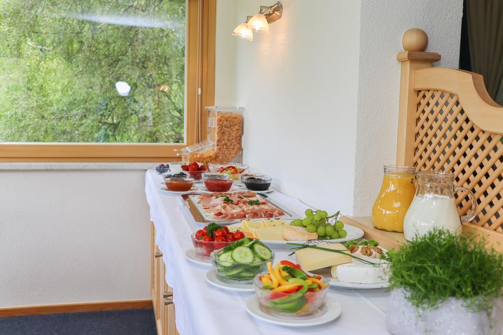 Haus Spieleck Bed & Breakfast Saalbach-Hinterglemm Exterior foto